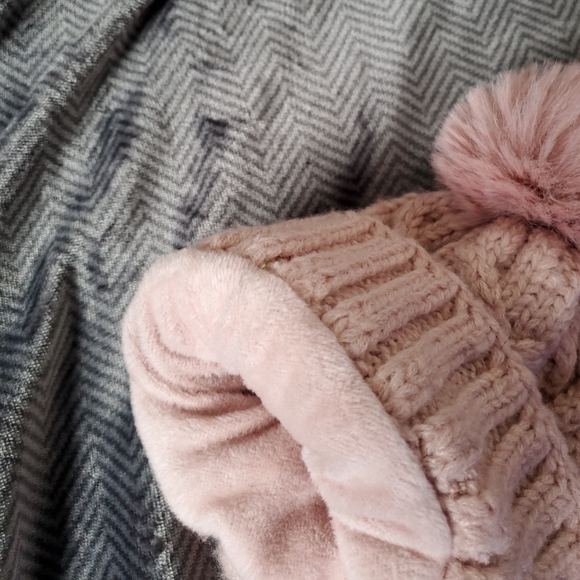 Pink Toque NWOT - Picture 2 of 3